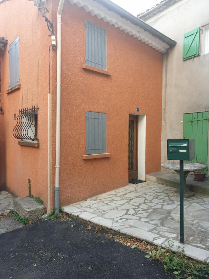 Maison De Village De 98 M2 Typiquement Provencale Pierrevert Экстерьер фото